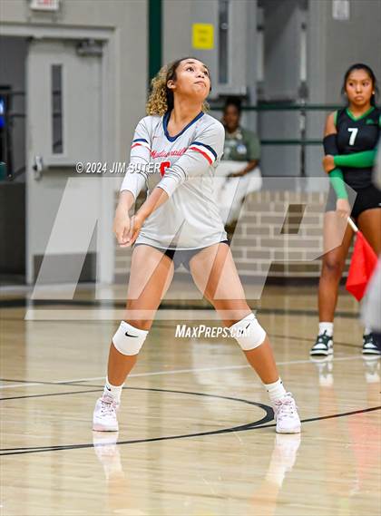 Thumbnail 2 in Rudder vs Madisonville photogallery.