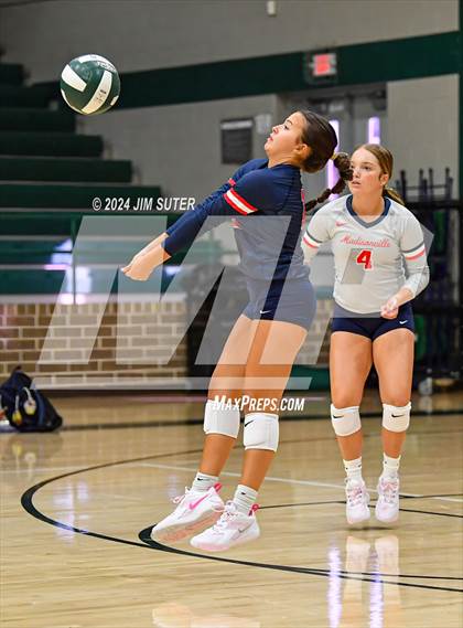 Thumbnail 3 in Rudder vs Madisonville photogallery.