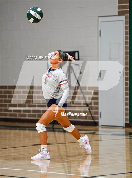 Thumbnail 3 in Rudder vs Madisonville photogallery.