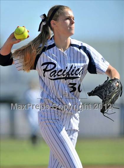 Thumbnail 1 in Kennedy @ Pacifica photogallery.