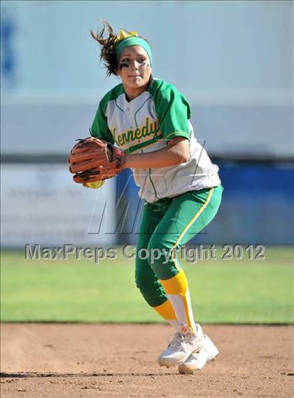 Thumbnail 1 in Kennedy @ Pacifica photogallery.