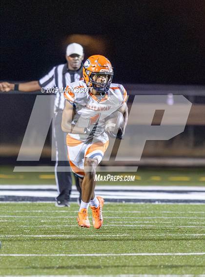 Thumbnail 1 in Callaway @ Lake Cormorant (MHSAA 6A Round 1) photogallery.