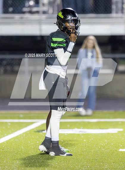 Thumbnail 3 in Callaway @ Lake Cormorant (MHSAA 6A Round 1) photogallery.