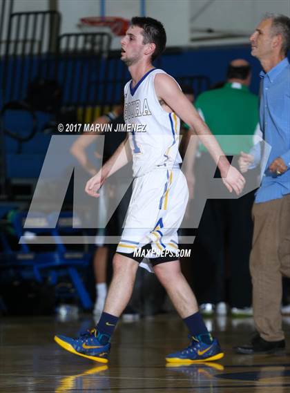 Thumbnail 2 in Thousand Oaks @ Agoura photogallery.