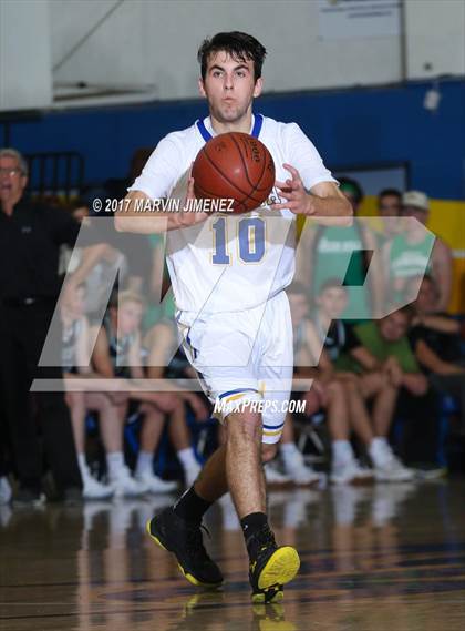 Thumbnail 1 in Thousand Oaks @ Agoura photogallery.
