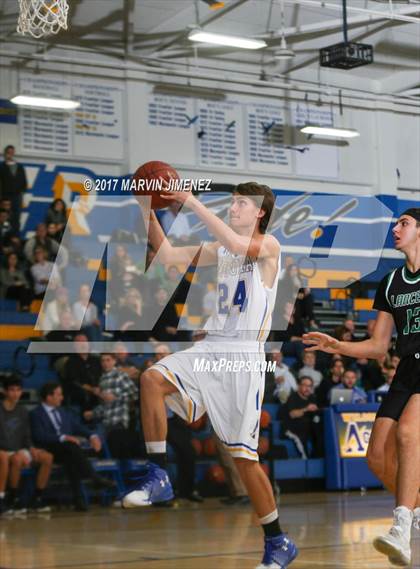 Thumbnail 1 in Thousand Oaks @ Agoura photogallery.