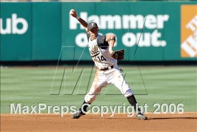 Thumbnail 1 in St. Francis vs Foothill (D2 Section Final) photogallery.