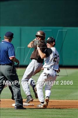 Thumbnail 3 in St. Francis vs Foothill (D2 Section Final) photogallery.