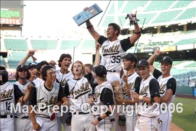 Thumbnail 2 in St. Francis vs Foothill (D2 Section Final) photogallery.