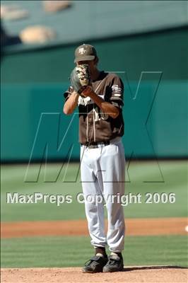 Thumbnail 1 in St. Francis vs Foothill (D2 Section Final) photogallery.