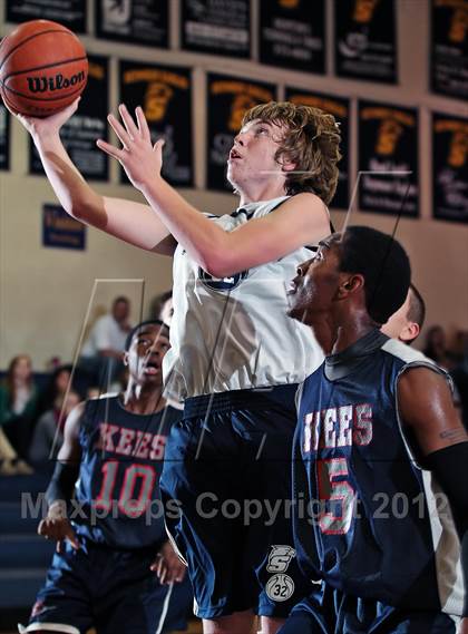 Thumbnail 2 in South-Doyle @ Seymour photogallery.
