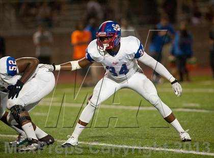 Thumbnail 2 in Serra @ Oceanside (The Honor Bowl) photogallery.