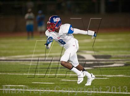 Thumbnail 2 in Serra @ Oceanside (The Honor Bowl) photogallery.