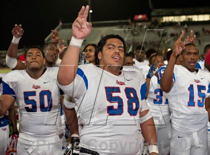 Thumbnail 2 in Serra @ Oceanside (The Honor Bowl) photogallery.