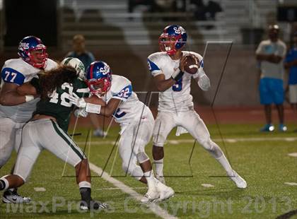 Thumbnail 3 in Serra @ Oceanside (The Honor Bowl) photogallery.