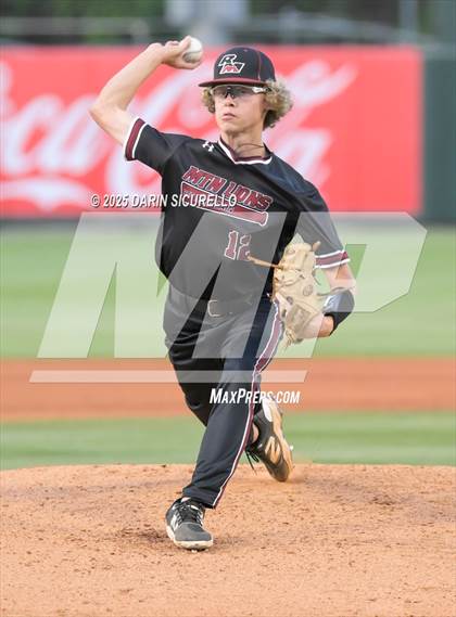 Thumbnail 3 in Red Mountain vs. Corona del Sol (AIA 6A Round 3A Playoff) photogallery.