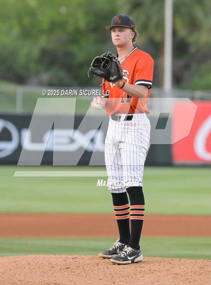 Thumbnail 3 in Red Mountain vs. Corona del Sol (AIA 6A Round 3A Playoff) photogallery.