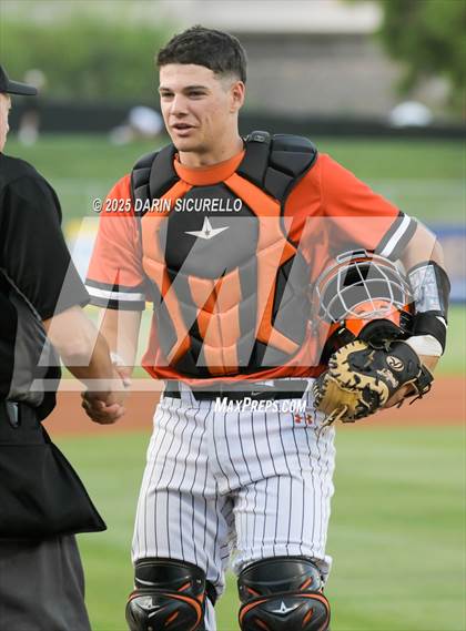 Thumbnail 1 in Red Mountain vs. Corona del Sol (AIA 6A Round 3A Playoff) photogallery.