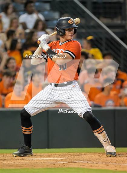 Thumbnail 1 in Red Mountain vs. Corona del Sol (AIA 6A Round 3A Playoff) photogallery.