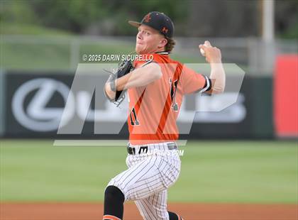Thumbnail 2 in Red Mountain vs. Corona del Sol (AIA 6A Round 3A Playoff) photogallery.