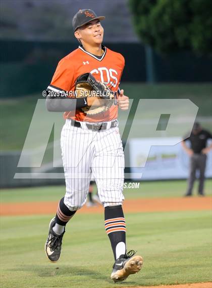 Thumbnail 2 in Red Mountain vs. Corona del Sol (AIA 6A Round 3A Playoff) photogallery.
