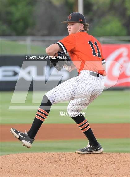 Thumbnail 1 in Red Mountain vs. Corona del Sol (AIA 6A Round 3A Playoff) photogallery.