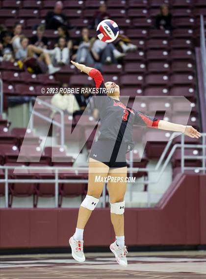 Thumbnail 3 in Central Heights vs. Lorena (UIL 3A Regional Semi-Finals) photogallery.