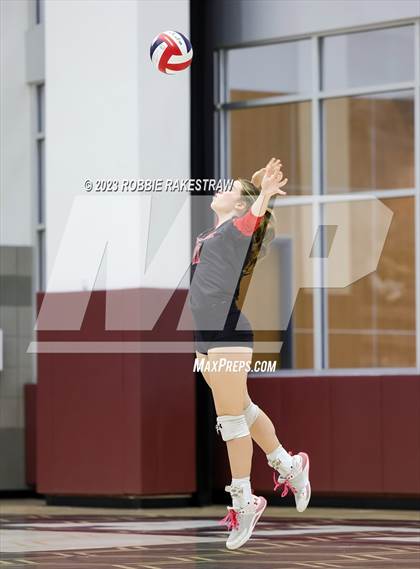 Thumbnail 2 in Central Heights vs. Lorena (UIL 3A Regional Semi-Finals) photogallery.