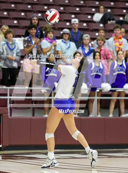 Thumbnail 3 in Central Heights vs. Lorena (UIL 3A Regional Semi-Finals) photogallery.