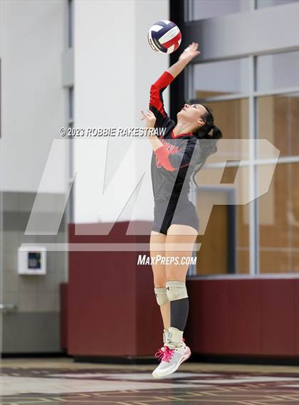 Thumbnail 1 in Central Heights vs. Lorena (UIL 3A Regional Semi-Finals) photogallery.