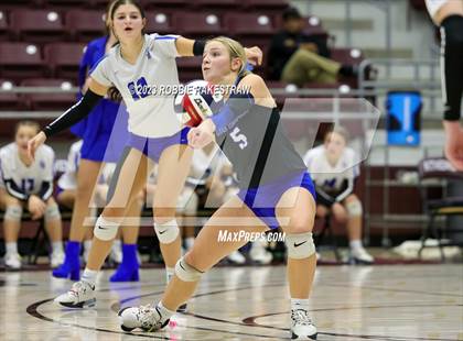 Thumbnail 2 in Central Heights vs. Lorena (UIL 3A Regional Semi-Finals) photogallery.