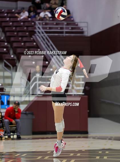 Thumbnail 1 in Central Heights vs. Lorena (UIL 3A Regional Semi-Finals) photogallery.