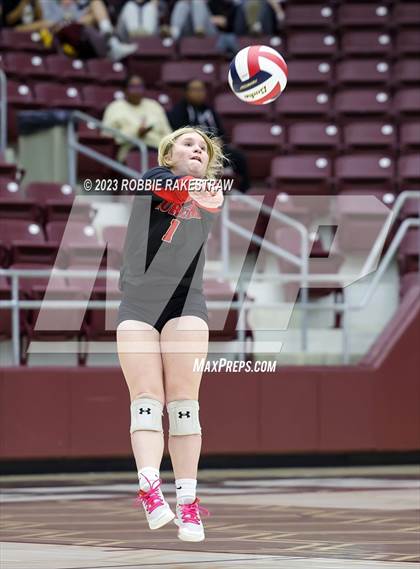 Thumbnail 1 in Central Heights vs. Lorena (UIL 3A Regional Semi-Finals) photogallery.