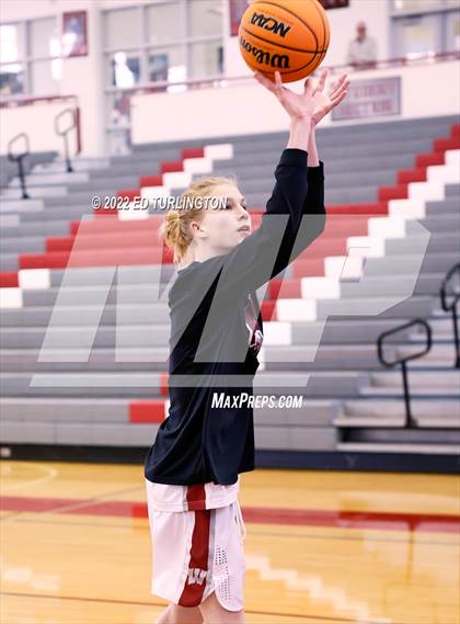 Thumbnail 1 in Lassiter @ Whitewater photogallery.