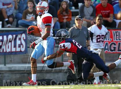 Thumbnail 1 in Skyline vs. Allen (UIL 5A Division 1 Quarterfinal Playoff) photogallery.