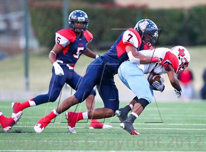 Thumbnail 1 in Skyline vs. Allen (UIL 5A Division 1 Quarterfinal Playoff) photogallery.