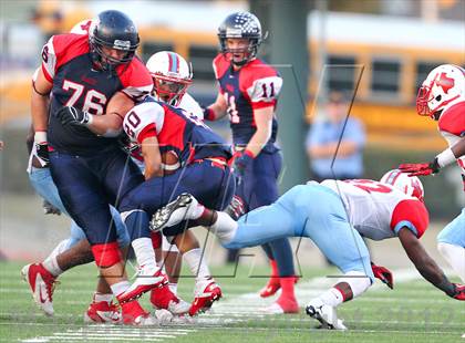 Thumbnail 2 in Skyline vs. Allen (UIL 5A Division 1 Quarterfinal Playoff) photogallery.