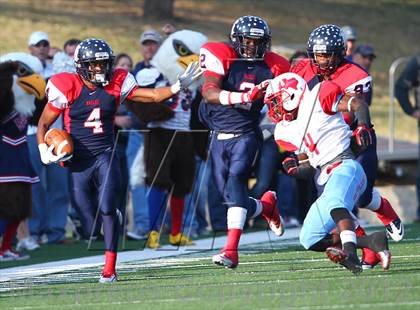 Thumbnail 2 in Skyline vs. Allen (UIL 5A Division 1 Quarterfinal Playoff) photogallery.