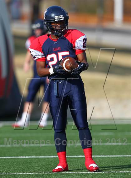 Thumbnail 1 in Skyline vs. Allen (UIL 5A Division 1 Quarterfinal Playoff) photogallery.