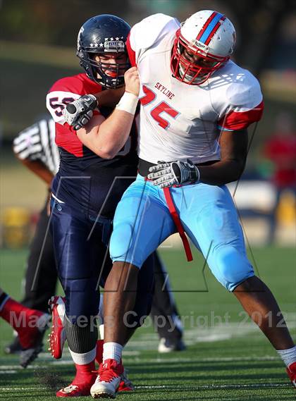 Thumbnail 2 in Skyline vs. Allen (UIL 5A Division 1 Quarterfinal Playoff) photogallery.