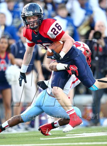 Thumbnail 3 in Skyline vs. Allen (UIL 5A Division 1 Quarterfinal Playoff) photogallery.
