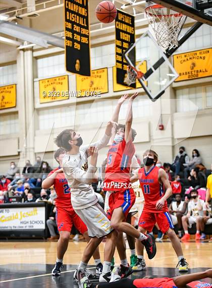 Thumbnail 1 in Fairport @ McQuaid Jesuit photogallery.