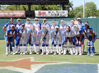 Thumbnail 2 in UIL Softball Finals Teams and Umpires photogallery.