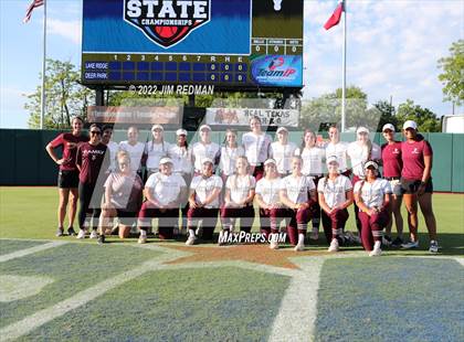 Thumbnail 2 in UIL Softball Finals Teams and Umpires photogallery.
