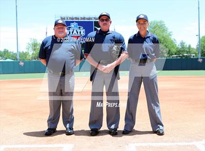 Thumbnail 1 in UIL Softball Finals Teams and Umpires photogallery.