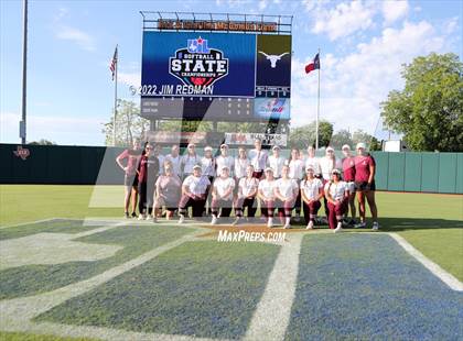 Thumbnail 1 in UIL Softball Finals Teams and Umpires photogallery.