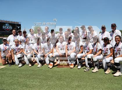 Thumbnail 1 in UIL Softball Finals Teams and Umpires photogallery.