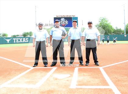 Thumbnail 2 in UIL Softball Finals Teams and Umpires photogallery.