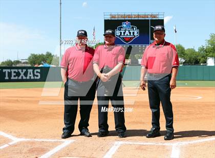 Thumbnail 2 in UIL Softball Finals Teams and Umpires photogallery.