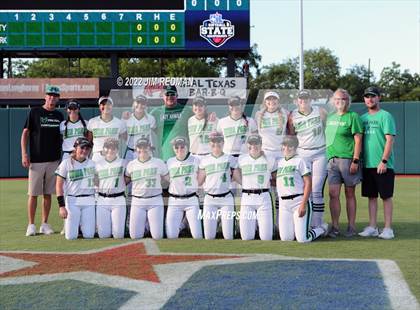 Thumbnail 2 in UIL Softball Finals Teams and Umpires photogallery.